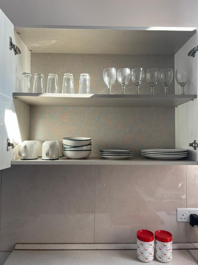 Room With Private Bathroom 슬리에마 외부 사진